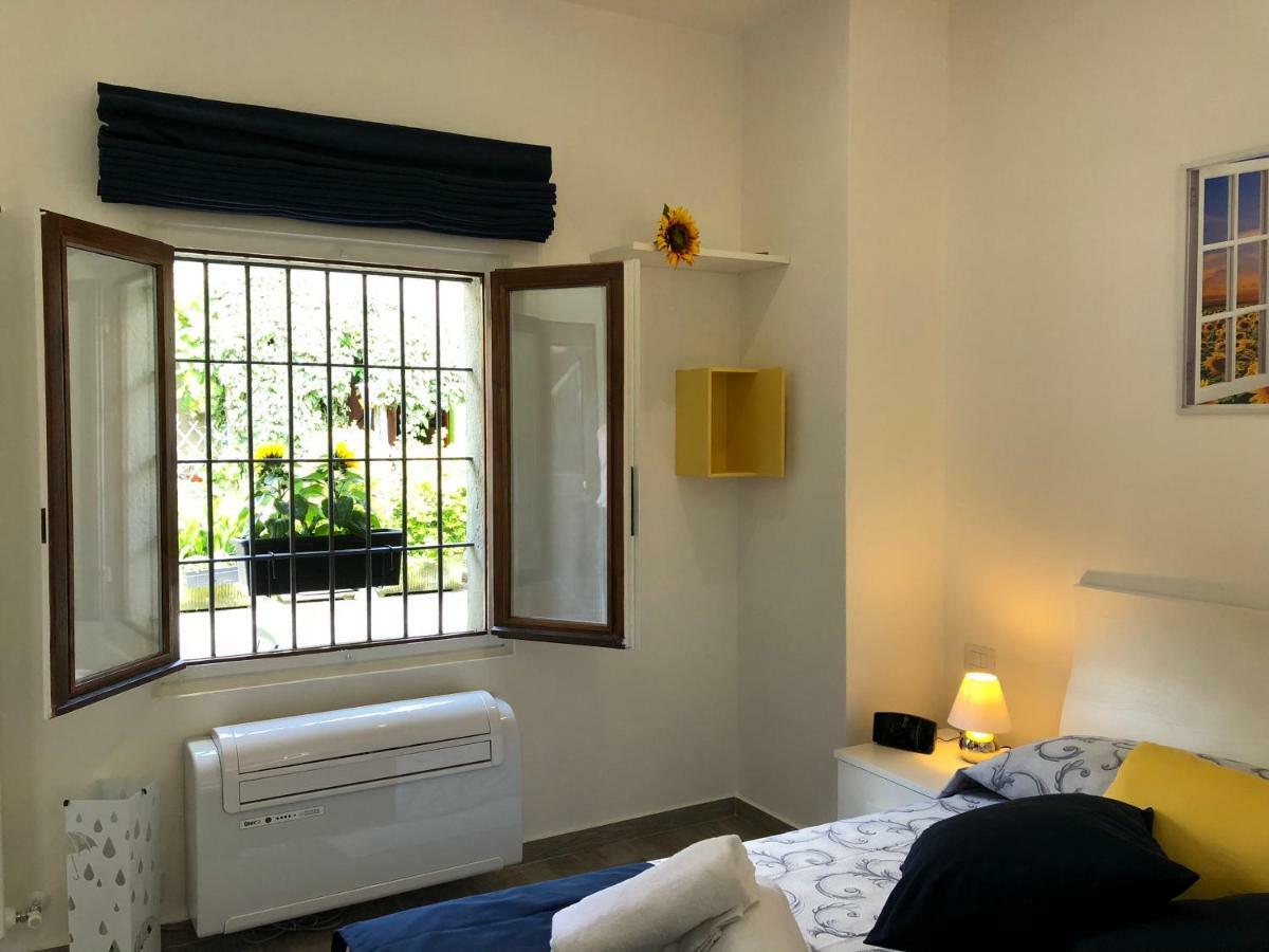 L'Antica Corte Lazzago Rooms Комо Екстериор снимка